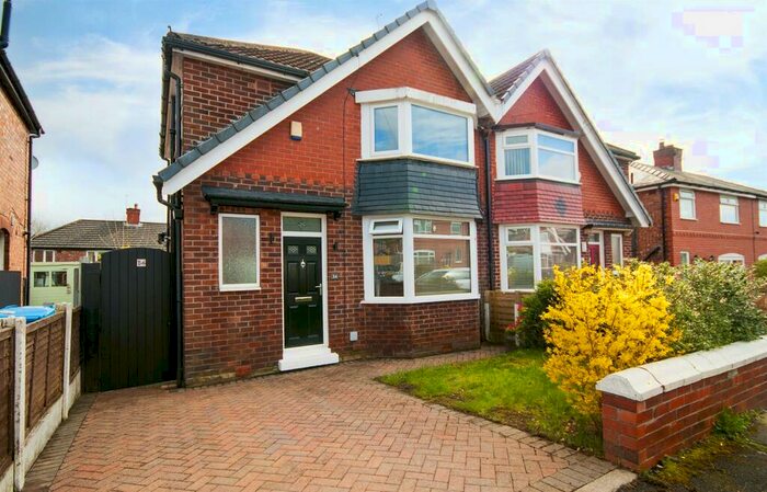 3 Bedroom House To Rent In White Swallows Road, Swinton, Manchester, M27