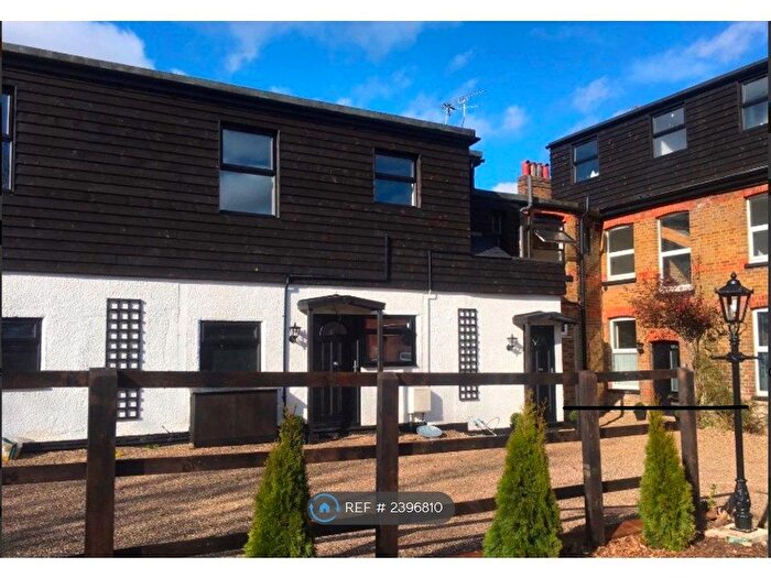 1 Bedroom Flat To Rent In Hallowell Road, Northwood, HA6