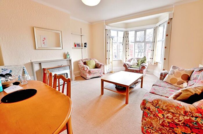 3 Bedroom Apartment To Rent In Eskdale Mansions, Jesmond, Newcastle Upon Tyne, NE2