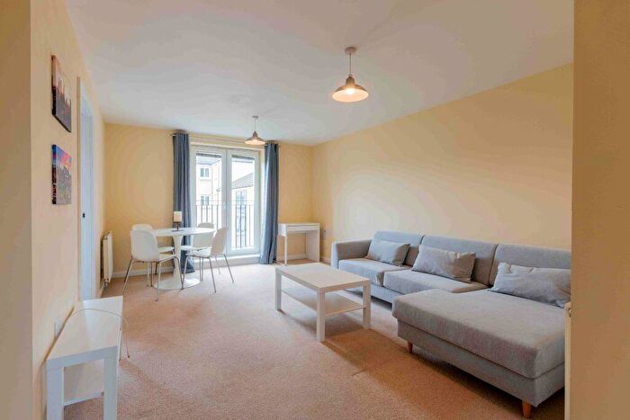 2 Bedroom Flat To Rent In L – Flaxmill Place, Edinburgh, EH6
