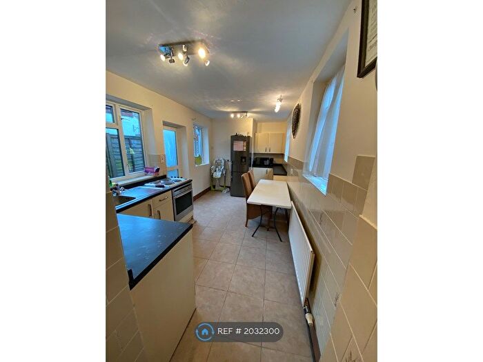 2 Bedroom Semi-Detached House To Rent In Peel Street, Kidderminster, DY11