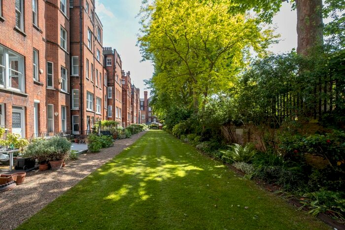 1 Bedroom Flat To Rent In Lower Sloane Street, London, SW1W