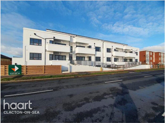 3 Bedroom Apartment To Rent In Kings Parade, Clacton-on-sea, CO15