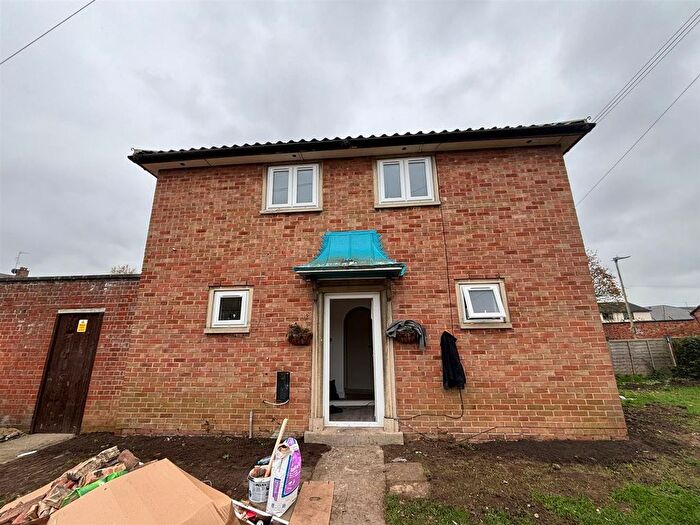 3 Bedroom End Of Terrace House To Rent In Compton Road, Cheltenham, GL51