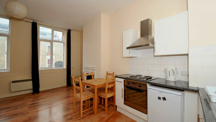 Studio To Rent In Regents Park Road, Finchley, London, N3