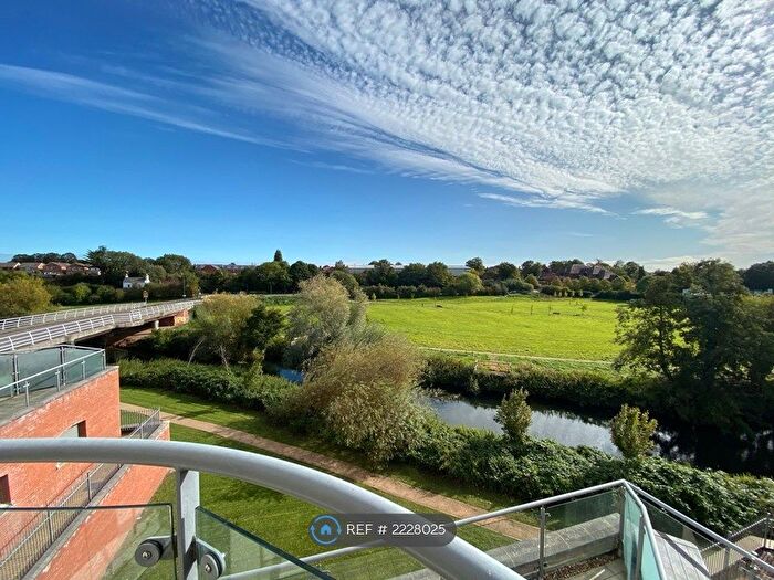 2 Bedroom Flat To Rent In Sir Anthony Eden Way, Warwick, CV34