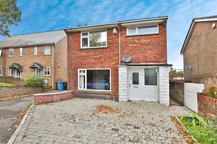 3 Bedroom Detached House For Sale In Galloway Road, Poole, BH15