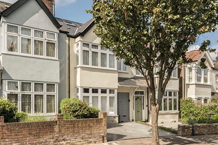 4 Bedroom Terraced House To Rent In Harrow View Road, Ealing, W5