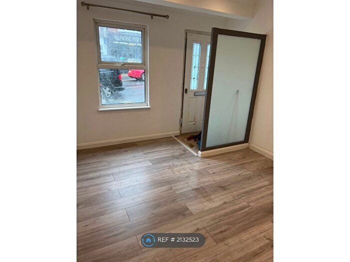 1 Bedroom Flat To Rent In Coombe Road, Brighton And Hove, BN2