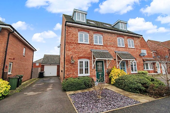 4 Bedroom Semi Detached House For Sale In Windlass Drive, Wigston, LE18