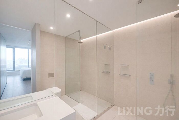 1 Bedroom Flat For Sale In Ten Park Drive, Canary Wharf, E14