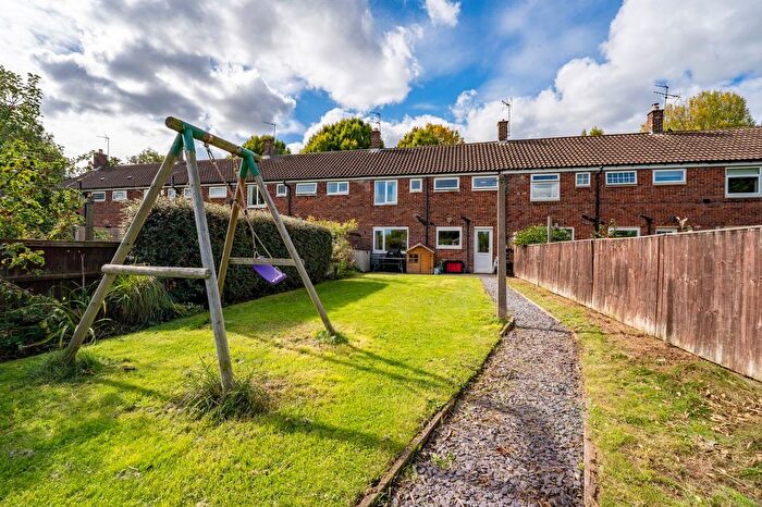3 Bedroom Terraced House For Sale In Pearson Avenue, Beeston, NG9