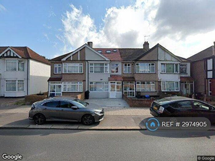 5 Bedroom Terraced House To Rent In Horns Road, Ilford, IG6