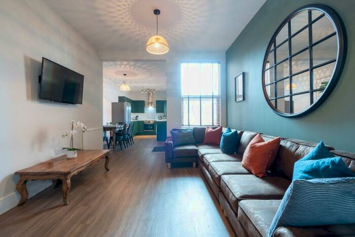 6 Bedroom Terraced House To Rent In Kensington Road, Coventry, CV5