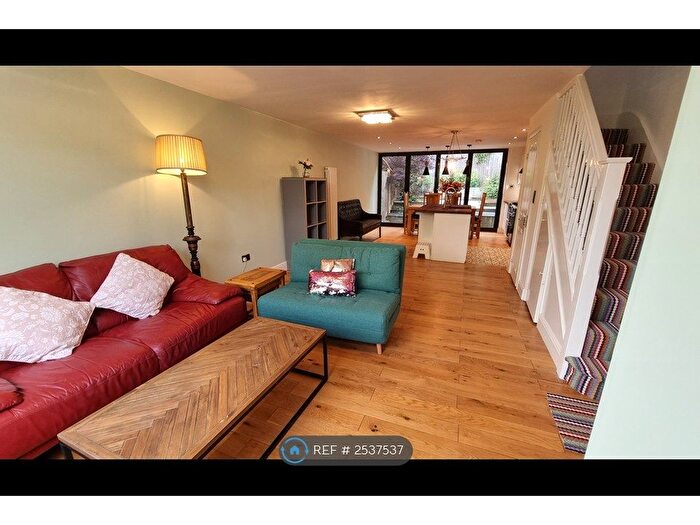 4 Bedroom Terraced House To Rent In Cranford Close, London, SW20