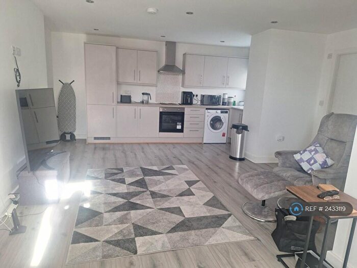 1 Bedroom Flat To Rent In Davids Court, Brierley, Barnsley, S72