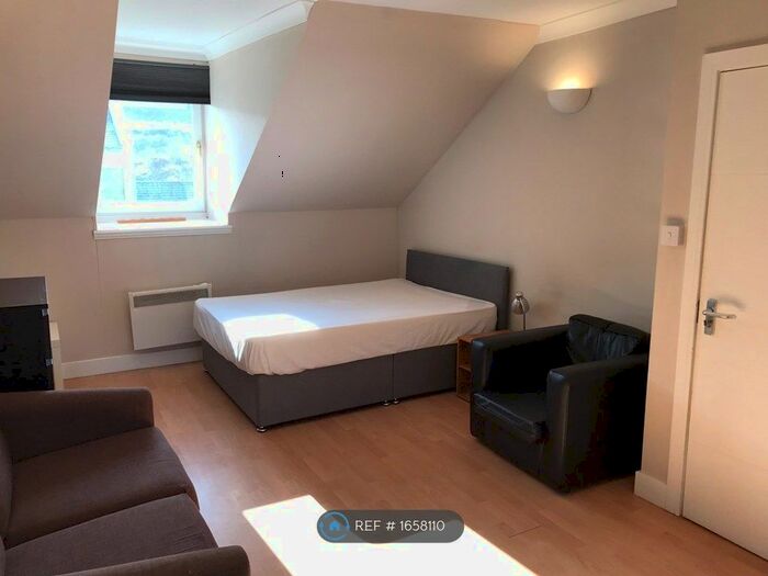 1 Bedroom Flat To Rent In Miller Road, Oban, PA34