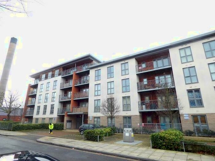 2 Bedroom Apartment To Rent In Eastside Mews, Bow, London, E3