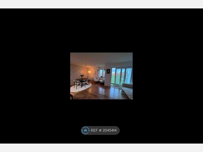 2 Bedroom Flat To Rent In Bluebell Drive, Sittingbourne, ME10