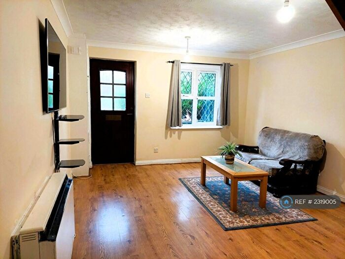 2 Bedroom Terraced House To Rent In Chancellor Gardens, South Croydon, CR2