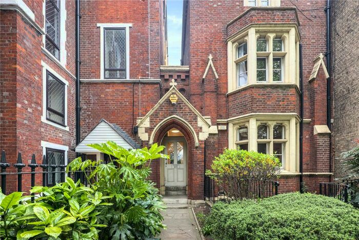 1 Bedroom Flat To Rent In St. James Court, Bethnal Green Road, London, E2