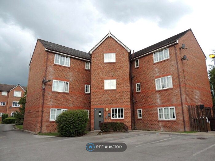 2 Bedroom Flat To Rent In Marshbrook Drive, Manchester, M9