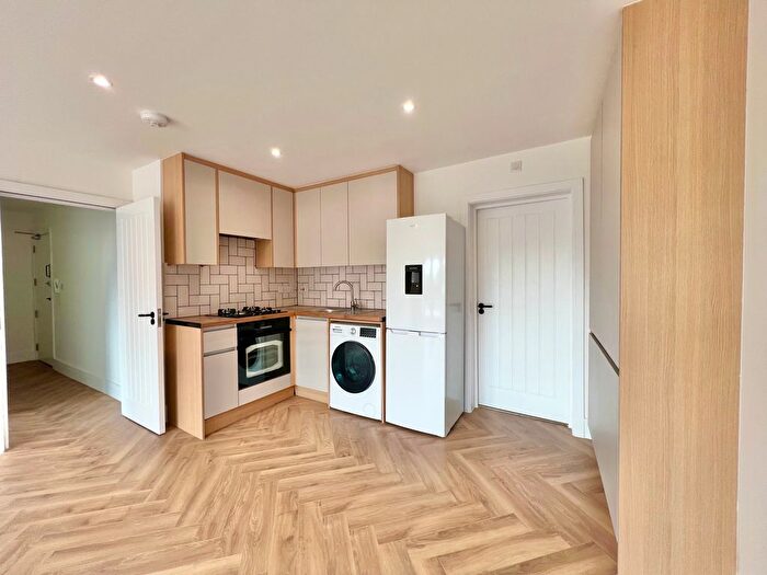 1 Bedroom Flat To Rent In London Road, Camberley, GU15