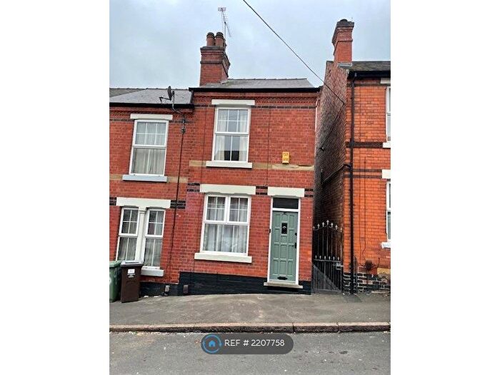 2 Bedroom End Of Terrace House To Rent In Rossington Road, Nottingham, NG2
