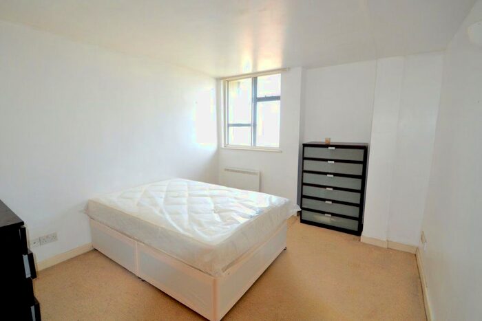 2 Bedroom Flat To Rent In Claredale Street, London, E2
