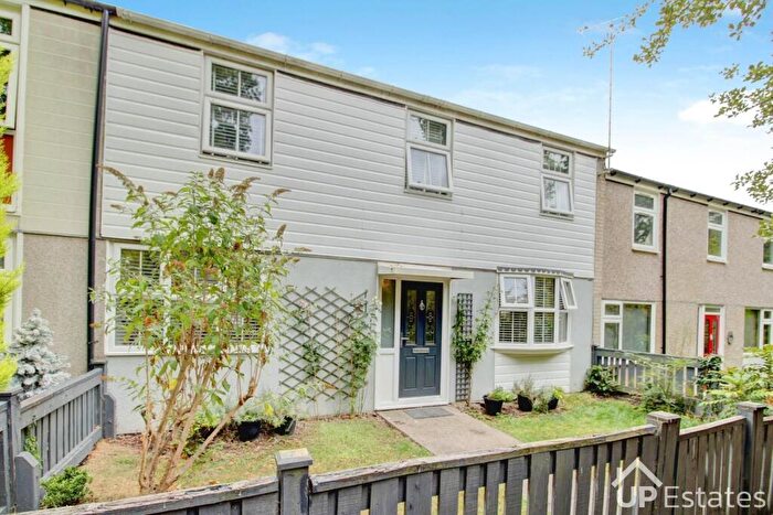 3 Bedroom Terraced House For Sale In Woodway Walk, Coventry, CV2