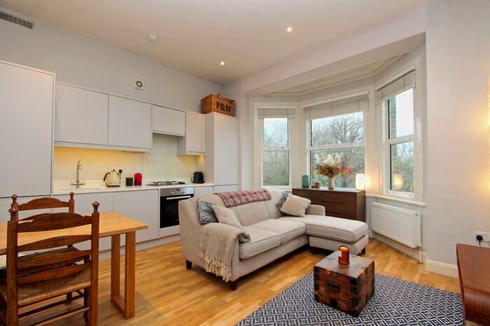 1 Bedroom Apartment To Rent In Muswell Road, Muswell Hill, N10