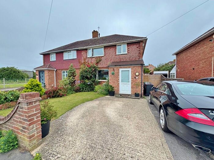 4 Bedroom Semi-Detached House For Sale In Westways, West Bedhampton, PO9