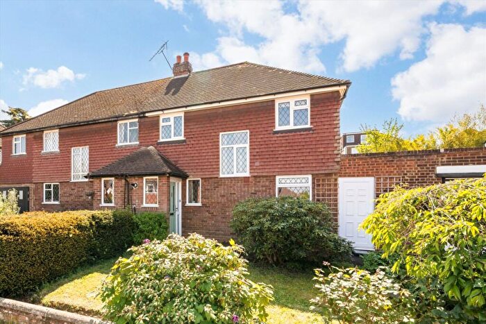 3 Bedroom Semi-Detached House For Sale In Villiers Close, Surbiton, KT5