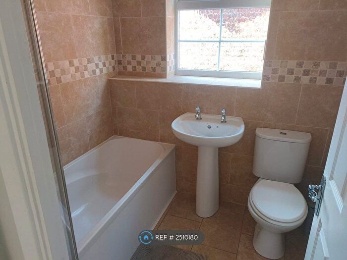 5 Bedroom Detached House To Rent In Hoppers Way, Ashford, TN23