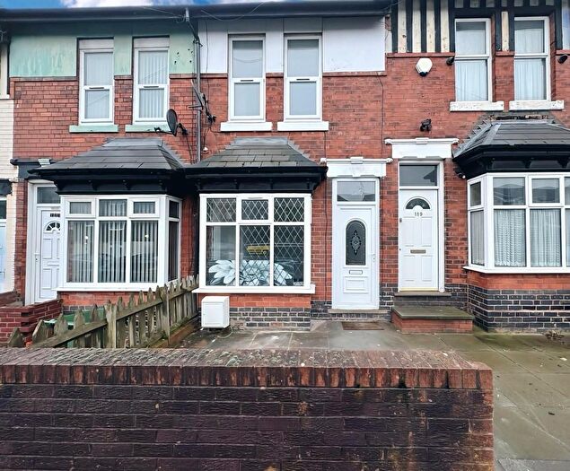 3 Bedroom Terraced House For Sale In Oxford Road, Smethwick, B66
