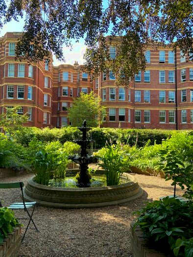 2 Bedroom Flat To Rent In Sutton Court, Chiswick, London, W4