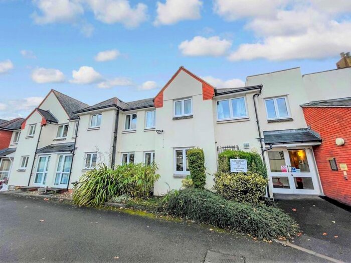 1 Bedroom Flat For Sale In Butts Road, Heavitree, Exeter, EX2