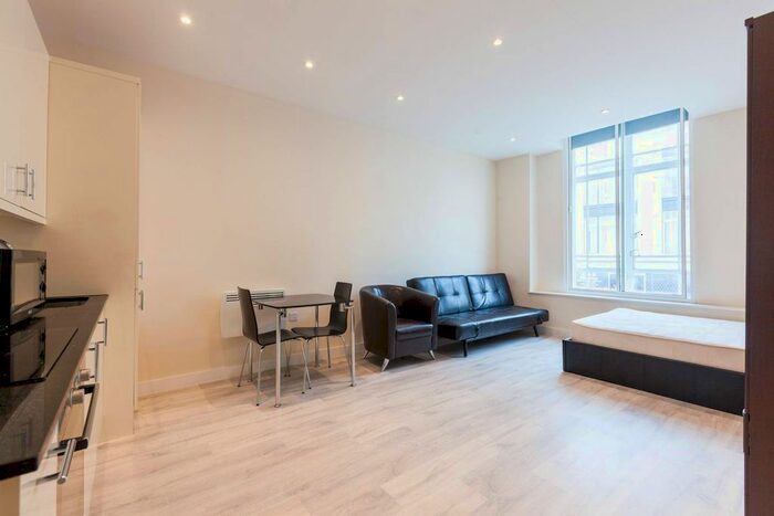 Studio To Rent In Brixton Road, Brixton, London, SW9