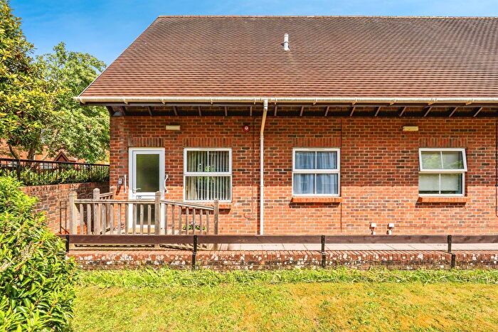 1 Bedroom Terraced Bungalow For Sale In Great Well Drive, Romsey, SO51