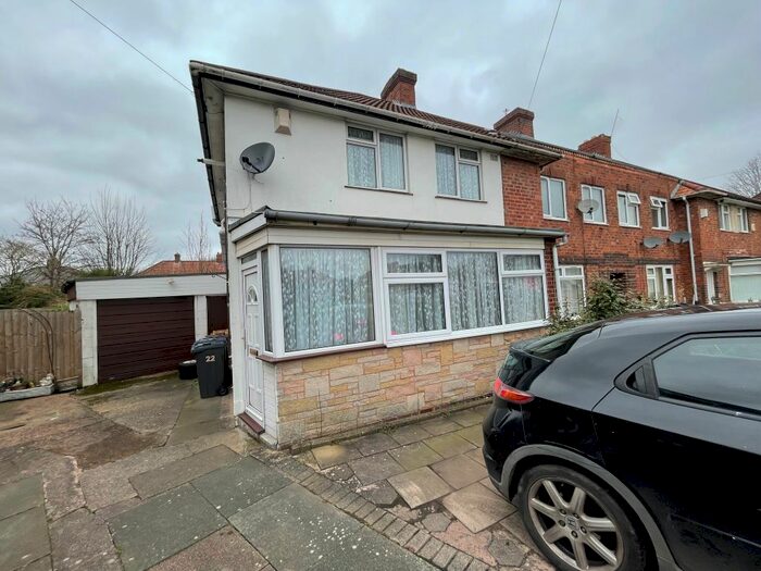 3 Bedroom End Of Terrace House To Rent In Chaucer Grove, Acocks Green, Birmingham, B27