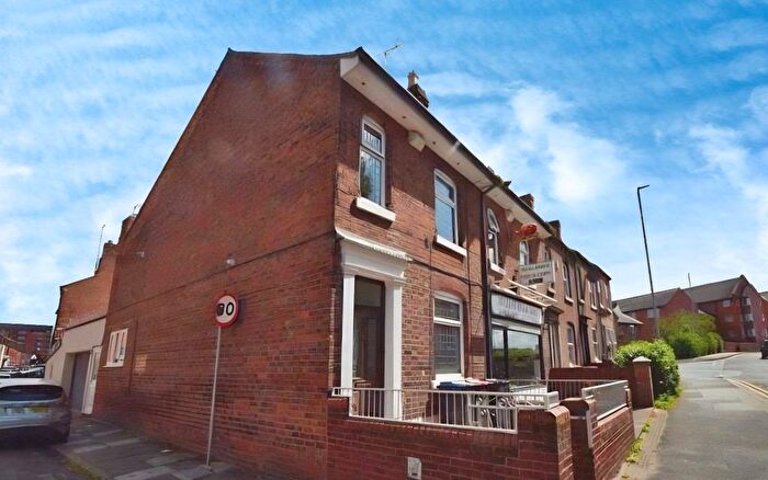 2 Bedroom End Terrace House To Rent In Sealand Road, Chester, Cheshire, CH1