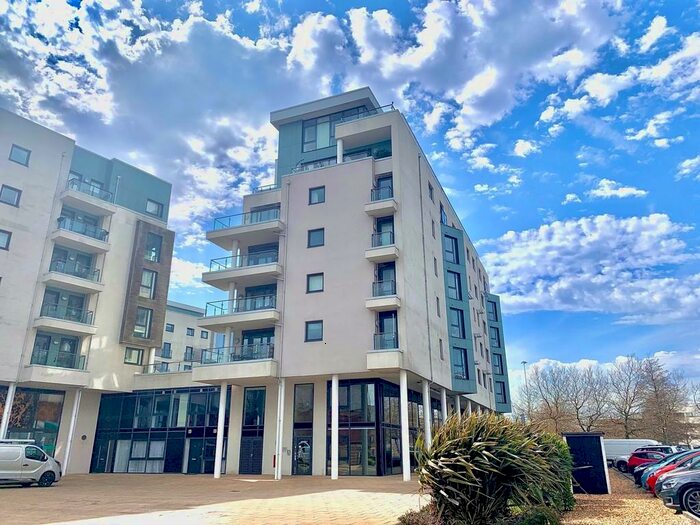 3 Bedroom Apartment To Rent In Maritime Walk, Southampton, SO14