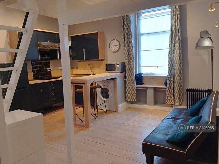 Studio To Rent In Drum Street, Edinburgh, EH17