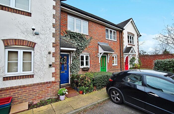 2 Bedroom Terraced House To Rent In Worton Road, Isleworth, TW7