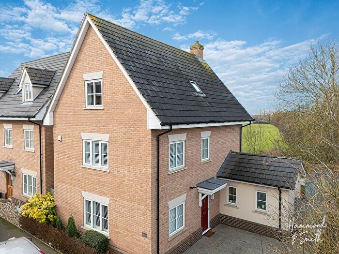 5 Bedroom Detached House For Sale In Buckingham Road, Epping, CM16