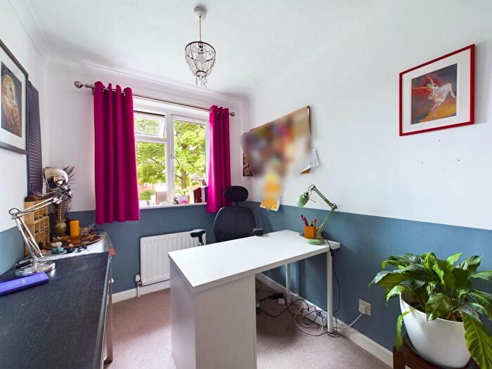 3 Bedroom House For Sale In Chinnor - Open Outlook, OX39