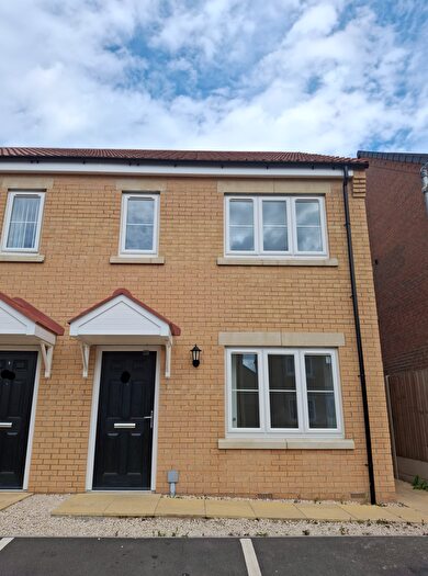 2 Bedroom Terraced House To Rent In Leyland Avenue, Holmewood, Derbyshire, S42