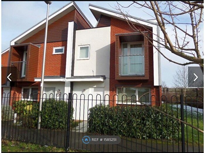 3 Bedroom Semi Detached House To Rent In Papworth Close, Newport Pagnell, MK16