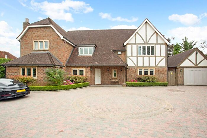5 Bedroom Detached House To Rent In Hanyards Lane Cuffley, EN6
