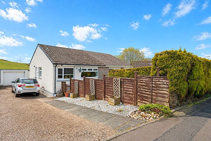 3 Bedroom Semi Detached Bungalow For Sale In Moray Court, Auchtertool, KY2